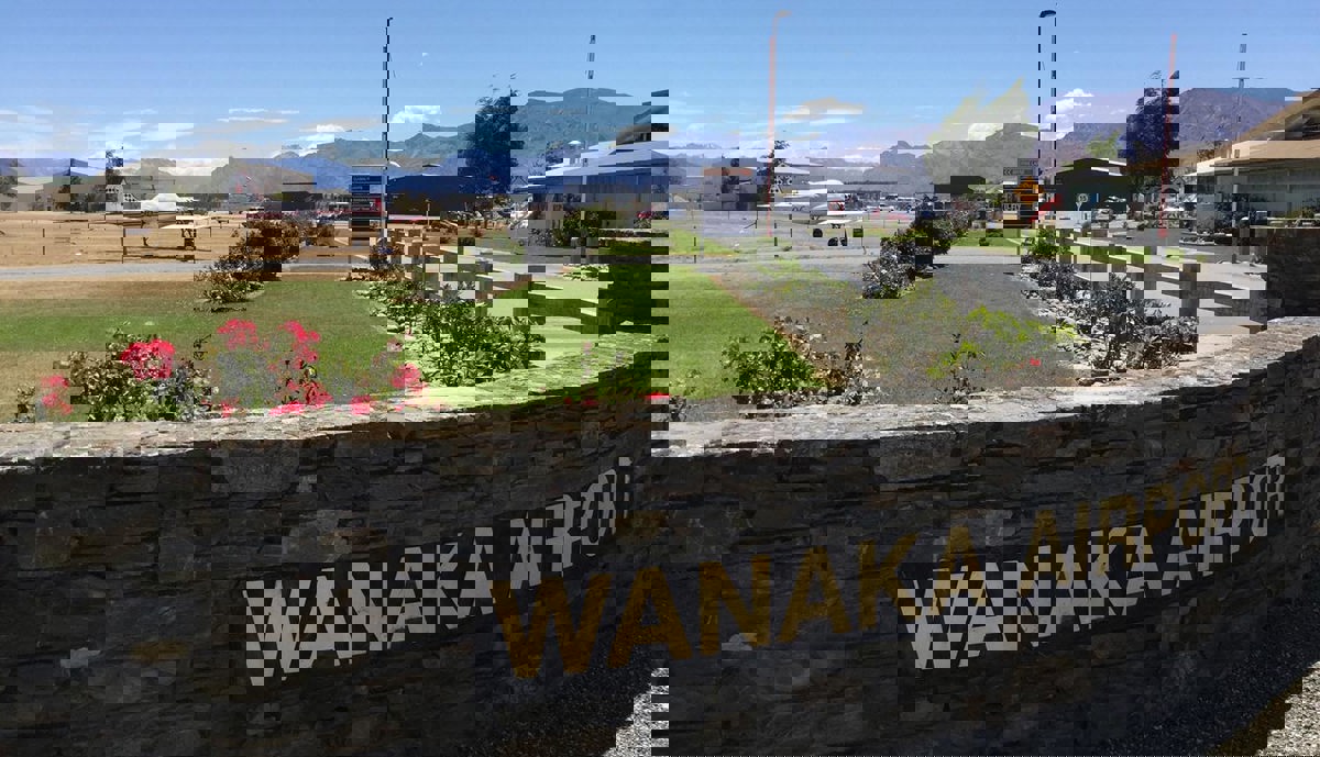wanaka-airport_cropped_web.jpg